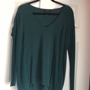 Kelly green thin sweater